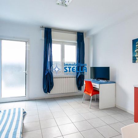 Condominio Milan Лідо-ді-Єзоло Екстер'єр фото