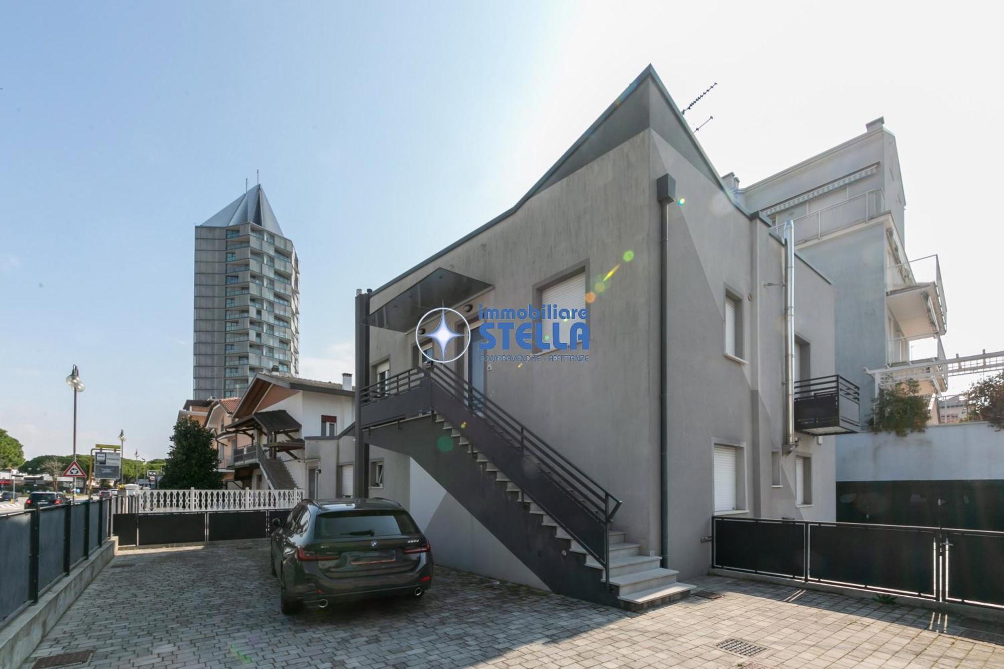 Condominio Milan Лідо-ді-Єзоло Екстер'єр фото
