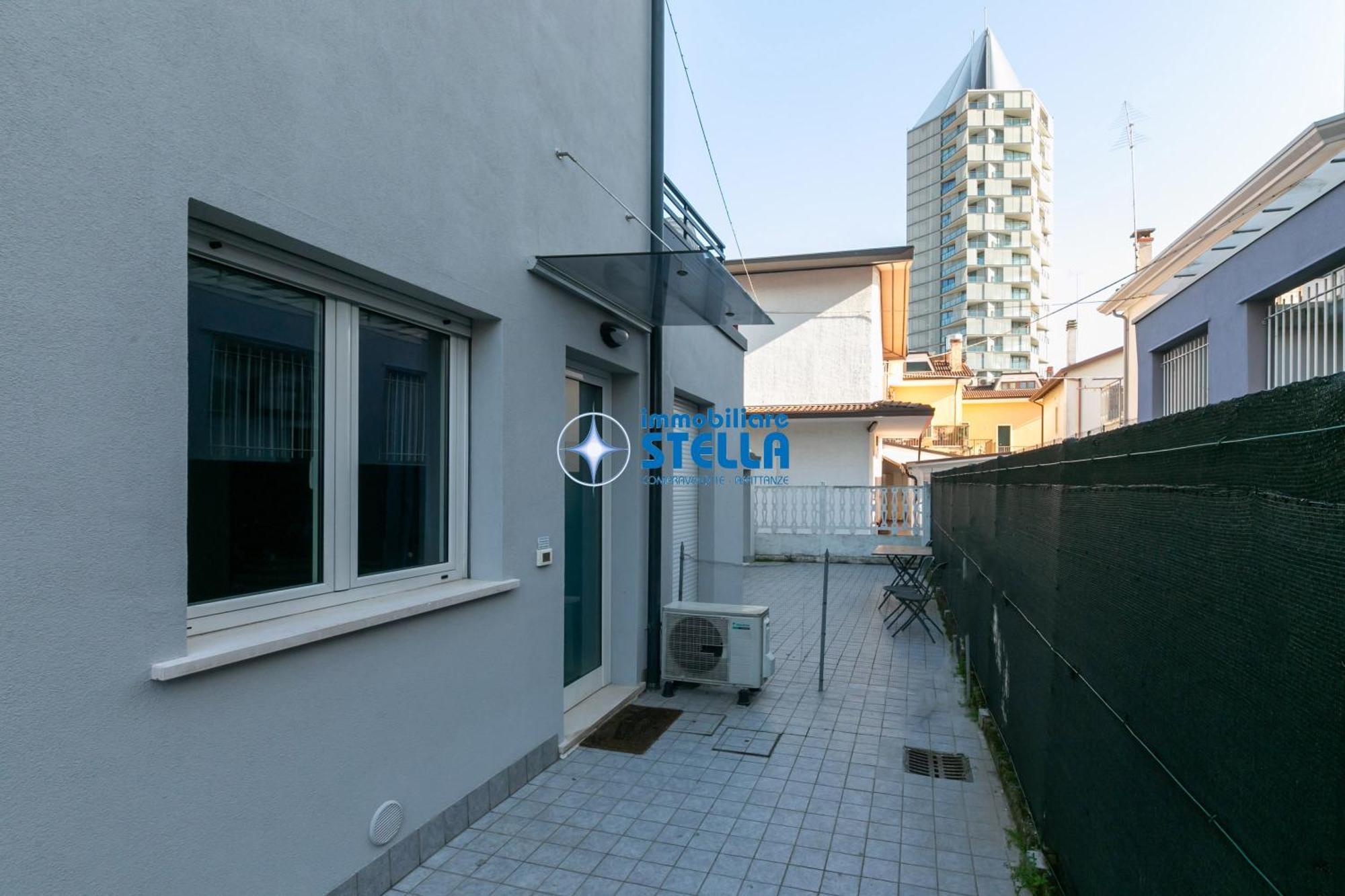 Condominio Milan Лідо-ді-Єзоло Екстер'єр фото
